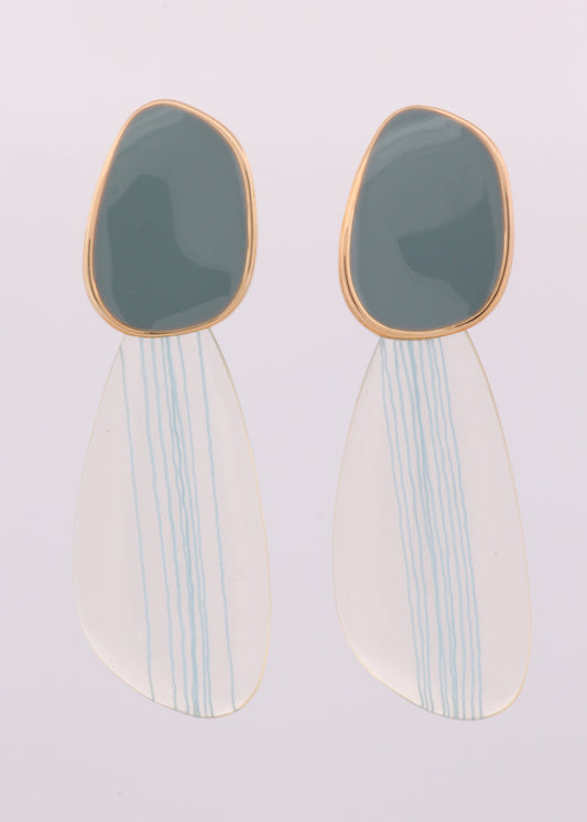 Clear Flat Blue Lines